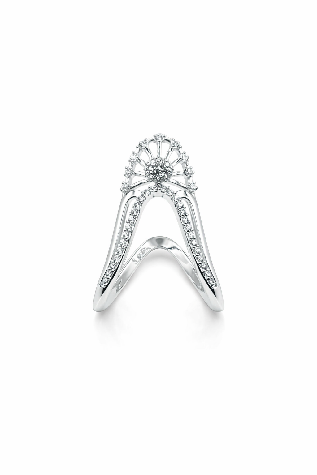 Anika Vanki Ring