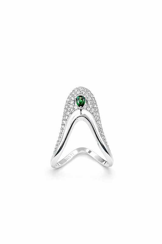 Evara Vanki Ring