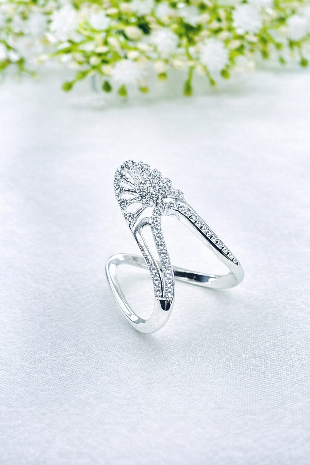 Anika Vanki Ring