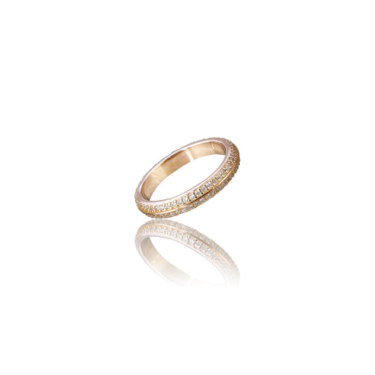 Pavé Circle Ring