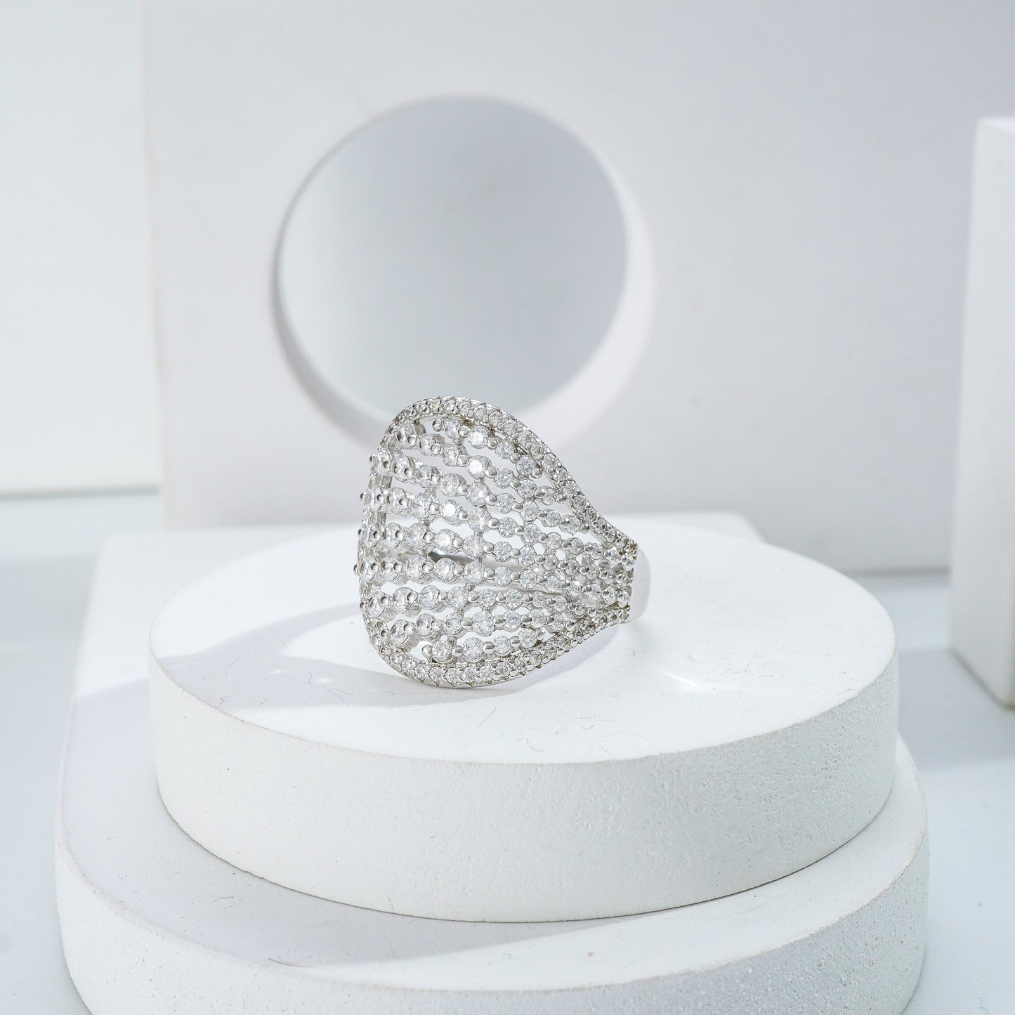 Cascade Mesh Ring