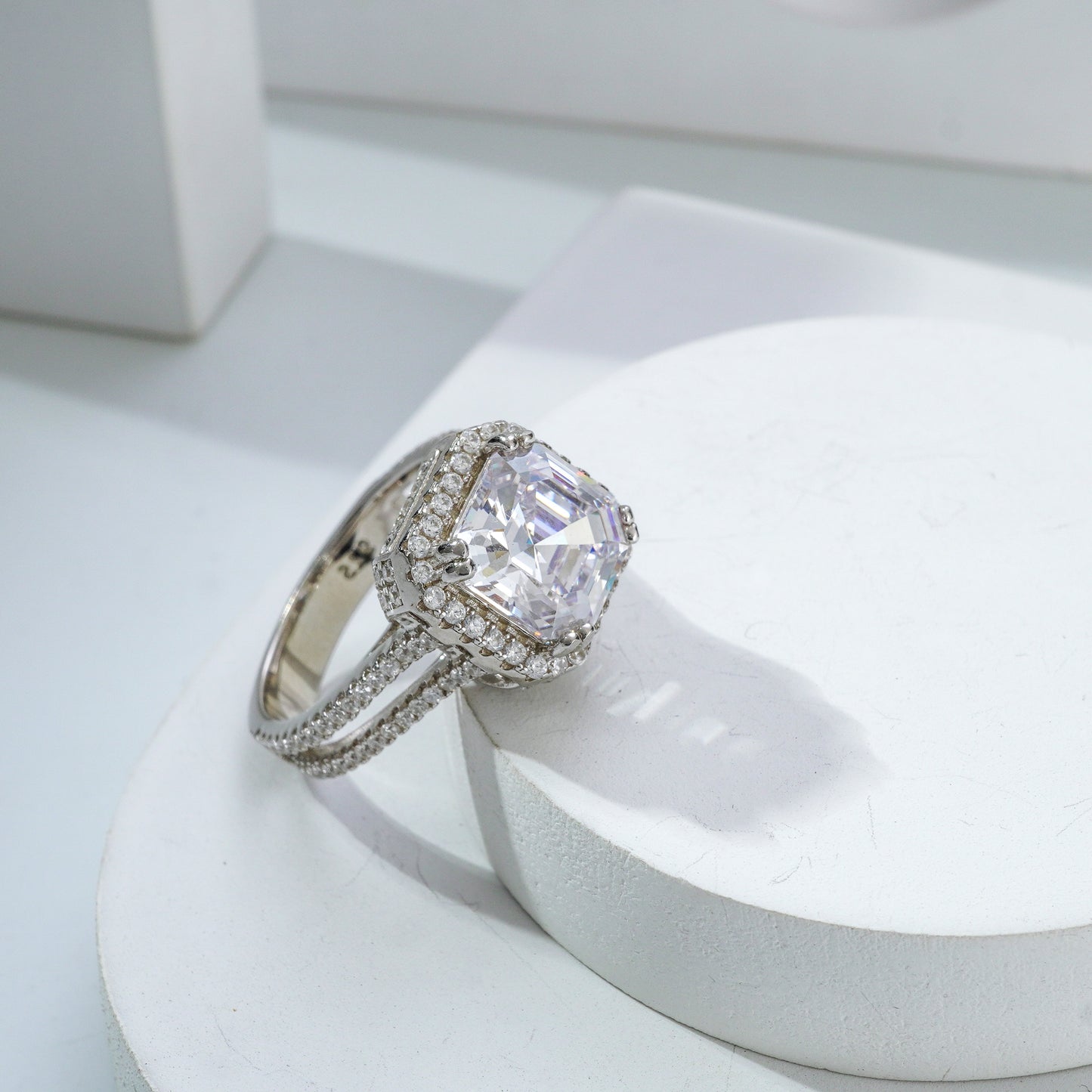 Square Radiance Ring